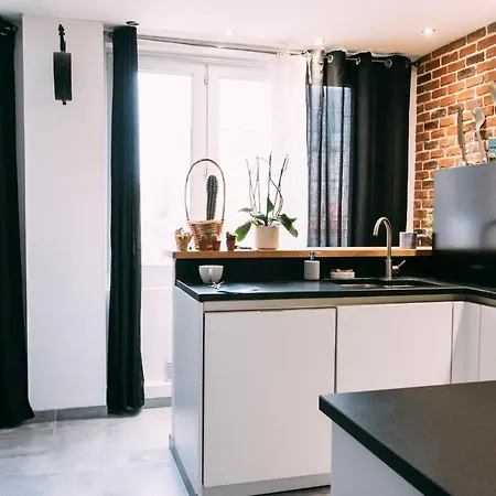 T2 Modern And Bright Design Vieux דירה ליל