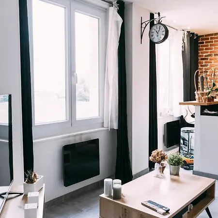 T2 Modern And Bright Design Vieux דירה ליל